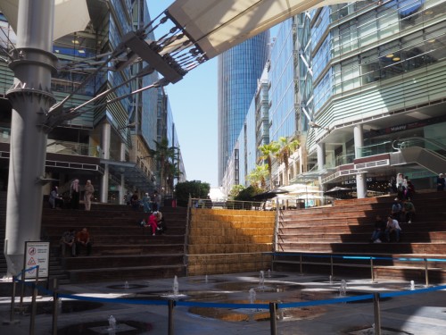 Amman, viel Glas, Beton und Stahl 